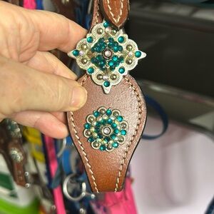 🐴 Western Swarovski Crystal Pendant Teal Blue Green